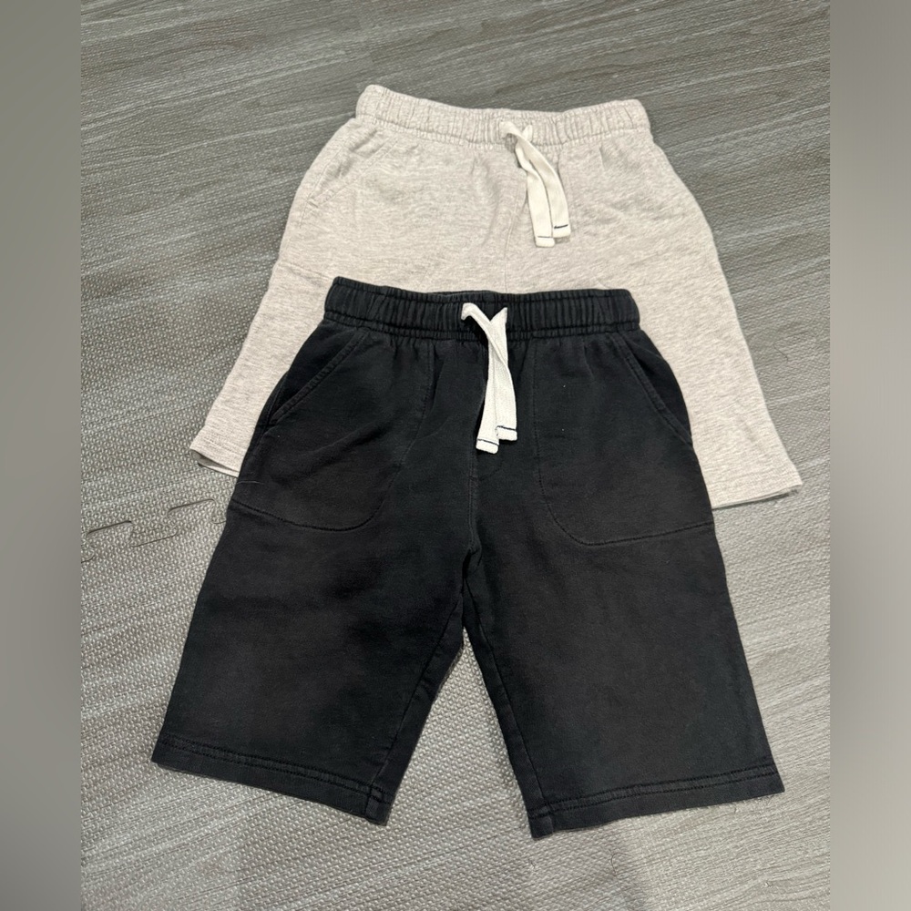 Carter’s boys size 7 shorts